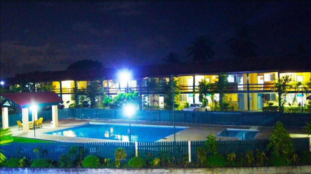 Madang Star International Hotel Екстериор снимка