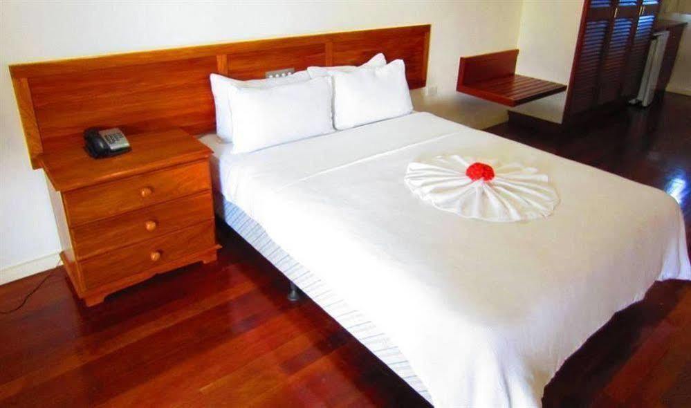 Madang Star International Hotel Екстериор снимка